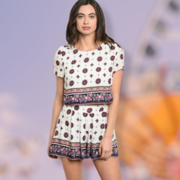 NEW Papaya Floral 2 Piece Set w/ Flowy Shorts and Matching Crop top